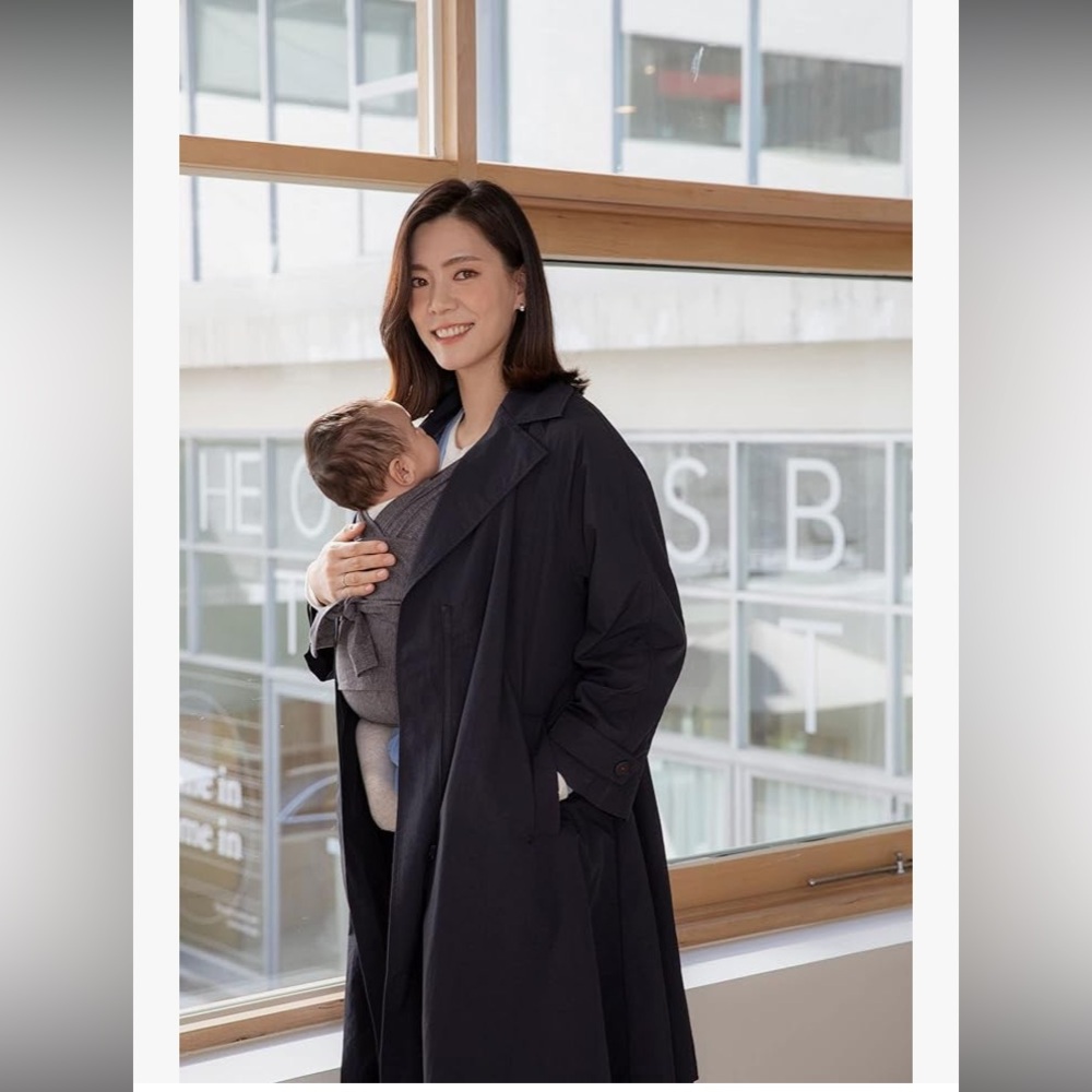 KONNY • baby-wearing trench coat